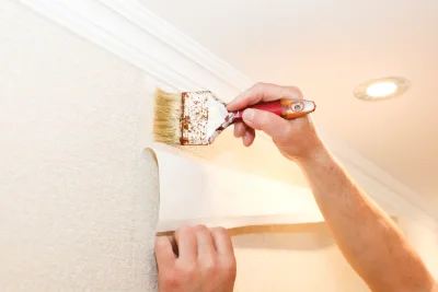 Pose de papier peint à la Chapelle-de-Brain — revêtements muraux et toiles de verre